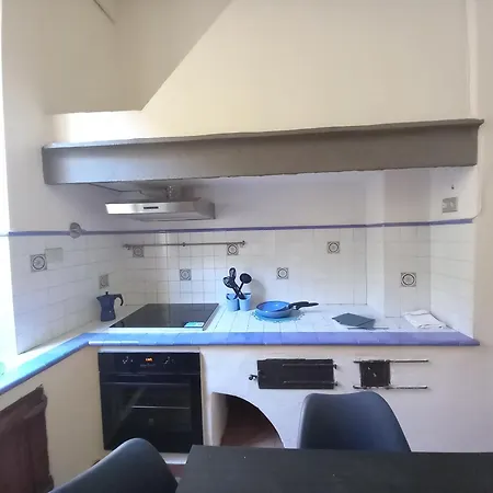 Oriuolo Lef Apartman *